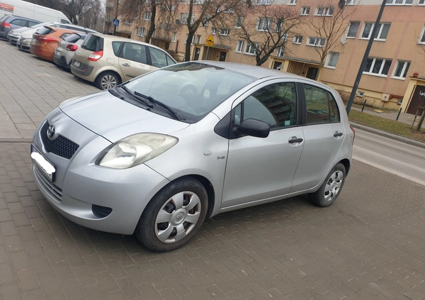 Toyota Yaris cena 10000 przebieg: 278358, rok produkcji 2007 z Łódź małe 326